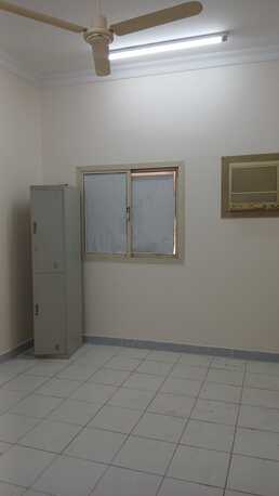 Hidd, Housing Exchanges, BHD 1100/month,  2 BR,  0 Sq. Meter,  For Rent Building In Hidd Suitable For Staff Or Invesment