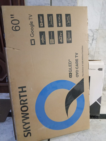 Jeddah, Household Items, SAR 1000,  60 Inch Smart Tv Urgent Sale Due To Final Exit