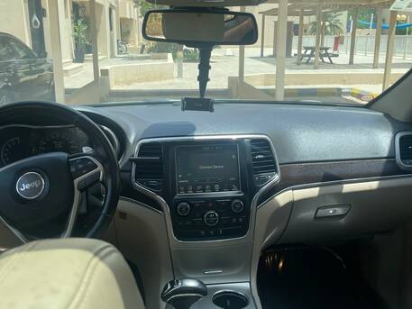 Riyadh, Vehicles, Cars & Trucks , SAR 56000,  2014 Jeep Grand Cherokee Limited,,  2014,  Automatic,  172000 KM,    Transmission, Gasoline, Mileage: 117,000 Km, 4