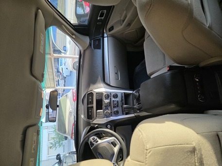 Kuwait City, Vehicles, Cars & Trucks , KWD 2850,  Ford Explorer,  2015,  154000 KM,    One Owner Excellent Condition