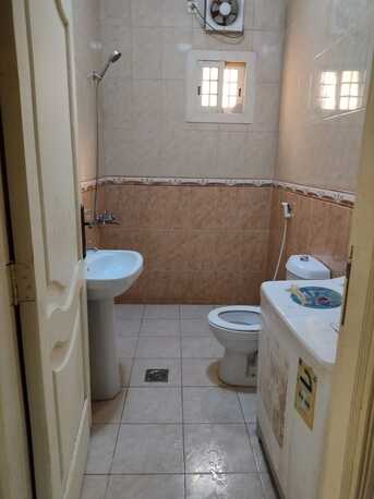 Mumbai, Rooms for Rent, INR 1400/month,  2 Sq. Meter,  1400 Riyal  I Have 2 Bedrooms And 2 Washrooms, One Washroom And One Bedroom Are For Rent.