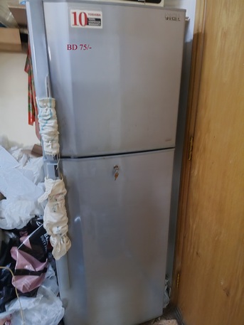 Mahooz, Household Items, BHD 75,  Toshiba Fridge