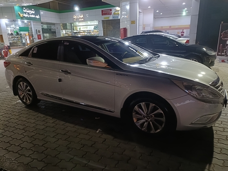 Al Malaz, Vehicles, Cars & Trucks , SAR 32000,  Hyundai Sonata,  2014,  Automatic,  271000 KM,  For Sale -   Model