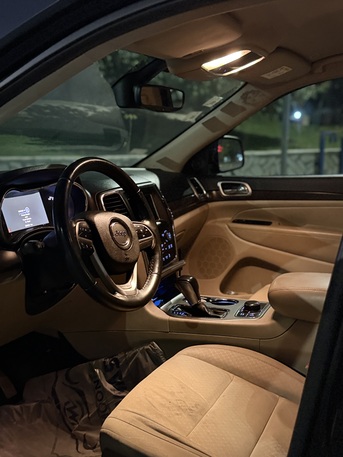 Dammam, Vehicles, Cars & Trucks , SAR 41000,  Jeep Grand Cherokee,  2018,  Automatic,  265000 KM,  Family Car V6 Smooth Drive