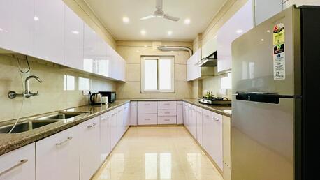 Gurgaon, Apartments, Flats, Houses & Villas, INR 4500/day,  Furnished,  1 BR,  600 Sq. Feet,  1 BHK Apartment Apartment DLF Cyber City Gurgaon