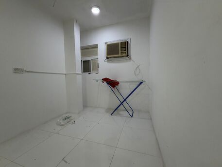 Umm Al Hassam, Apartments, Flats, Houses & Villas, BHD 180/month,  1 BR,  Budget Semi-Furnished Apartment For Rent In Umm Al Hassam
