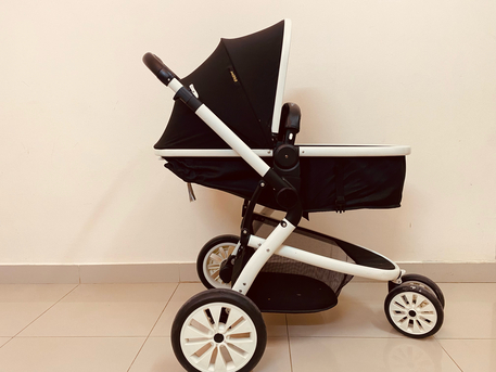 Riyadh, Baby & Kid Stuff, SAR 280,  Baby Stroller, Convertible , And Car Seater, 2 In 1