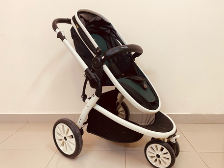 Riyadh, Baby & Kid Stuff, SAR 280,  Baby Stroller, Convertible , And Car Seater, 2 In 1