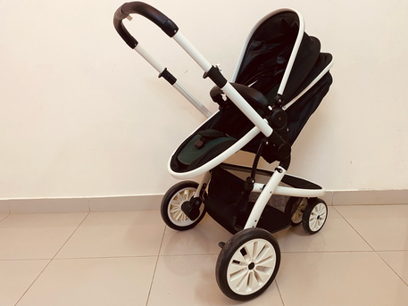 Riyadh, Baby & Kid Stuff, SAR 280,  Baby Stroller, Convertible , And Car Seater, 2 In 1