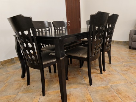 Riyadh, Furniture, SAR 500,  Home Centre 6-Seater Dining Table Set &ndash; SAR 500 (Negotiable)