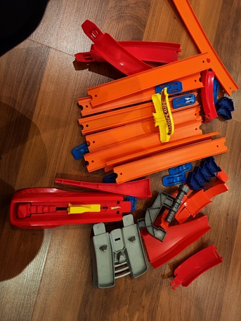 Manama, Toys & Games, BHD 123,  Games In Very Condition
