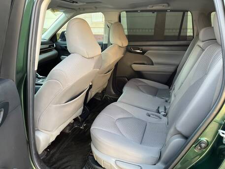 Al Wizarat, Vehicles, Cars & Trucks , SAR 125000,  Toyota Highlander Hybrid,  2023,  Automatic,  114000 KM,    GLE | Cypress Green | Mint Condition | 114K KM