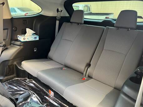 Al Wizarat, Vehicles, Cars & Trucks , SAR 125000,  Toyota Highlander Hybrid,  2023,  Automatic,  114000 KM,    GLE | Cypress Green | Mint Condition | 114K KM