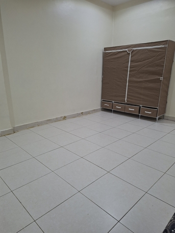 Riyadh, Rooms for Rent, SAR 800/month,  Spacious Executive Bachelor Room For Rent