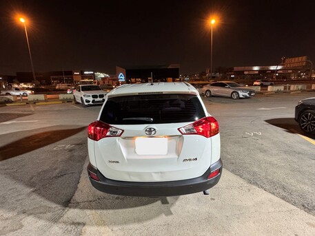 Riyadh, Vehicles, Cars & Trucks , SAR 48500,  Toyota RAV4,  2015,  Automatic,  179 KM,  Clean Car