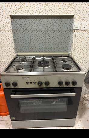 Riyadh, Furniture, SAR 550,  Wardrobe & Cooking Range In Good Condition