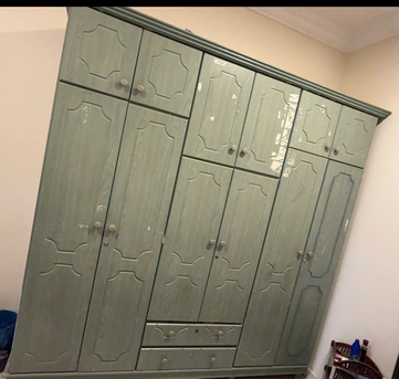 Riyadh, Furniture, SAR 550,  Wardrobe & Cooking Range In Good Condition