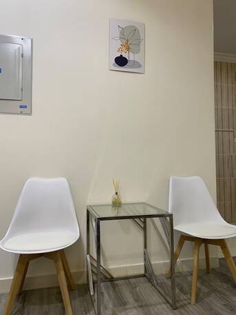 Al Malaz, Furniture, SAR 7500,  Office Furniture Selling Post