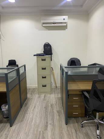 Al Malaz, Furniture, SAR 7500,  Office Furniture Selling Post