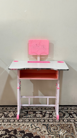Al Rakah Al Shamaliyah, Furniture, SAR 100,  Girls Study Table