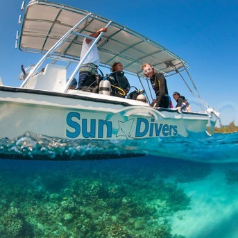 Tegucigalpa, Business, Sun Divers Roatan