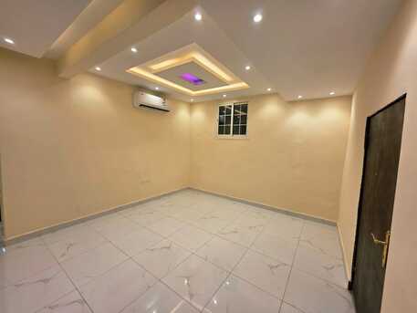Al Malaz, Apartments, Flats, Houses & Villas, SAR 27000/year,  1 BR,  Apartment In Al Malaz (Officers) District, In A Very Prime Location