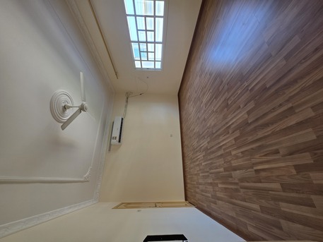 Hoora, Apartments, Flats, Houses & Villas, BHD 210/month,  1 BR,  Very Neet Semi Furnished 1 Bedroom Flat With Unlimited Ewa & Balcony 210 BD In Hoora