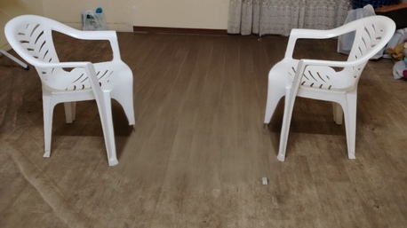 Jeddah, Household Items, SAR 150,  Ikea White Table And Chairs