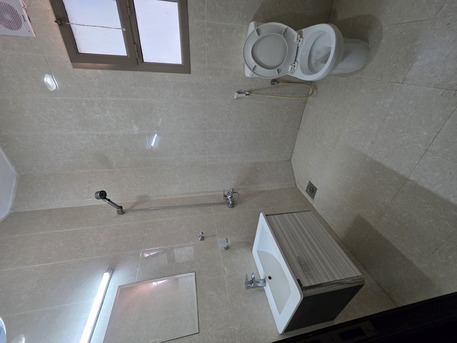 Salmaniya, Apartments, Flats, Houses & Villas, BHD 300/month,  Furnished,  2 BR,  Fully Furnished 2 BHK Family Flat With Ewa & Parking @300/BD In Salmaniya