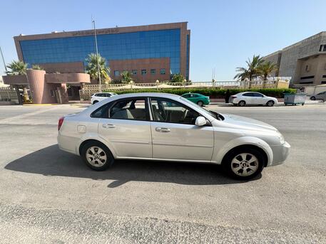 Dammam, Vehicles, Cars & Trucks , SAR 7000,  Chevrolet Optra,  2011,  Automatic,  200000 KM,    Well Maintained Car