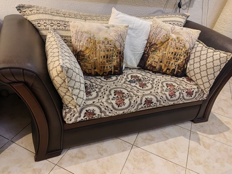 Al Aziziyah, Furniture, SAR 550,  5 Seater Sofa