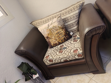Al Aziziyah, Furniture, SAR 550,  5 Seater Sofa
