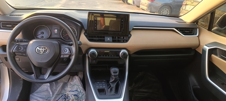 Dammam, Vehicles, Cars & Trucks , SAR 71000,  Toyota RAV4,  2022,  Automatic,  220 KM,