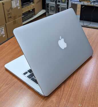 Manama, Tablet Computers, BHD 105,  MacBook Pro Core I5 2.7Ghz 8GB RAM 13.3" 2K Display With Type-C Adapter FREE Bag & Mouse