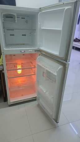 Al Wizarat, Appliances, SAR 350,  Double Door Fridge 350 Sar