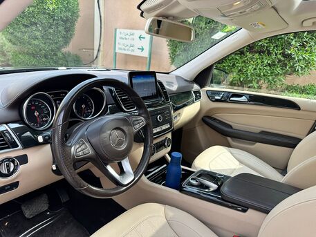 Riyadh, Vehicles, Cars & Trucks , SAR 169000,  Mercedes GLS 400,  2019,  Automatic,  72000 KM,  , Model, Black, Immaculate Condition,Low Mileage