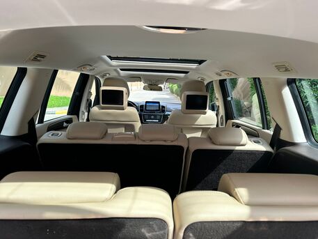 Riyadh, Vehicles, Cars & Trucks , SAR 169000,  Mercedes GLS 400,  2019,  Automatic,  72000 KM,  , Model, Black, Immaculate Condition,Low Mileage