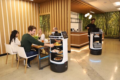 Chicago, Health & Beauty Items, 🤖 Boost Efficiency With Smart Service Robots