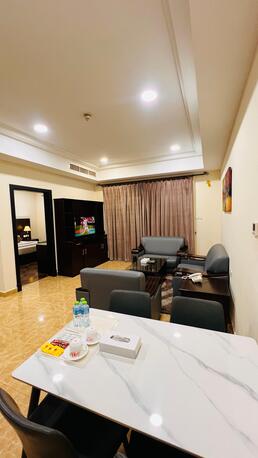 Juffair, Holiday/Vacation Rentals, BHD 280/month,  Short Term Rental Flats Available On Daily & Monthly Basis.