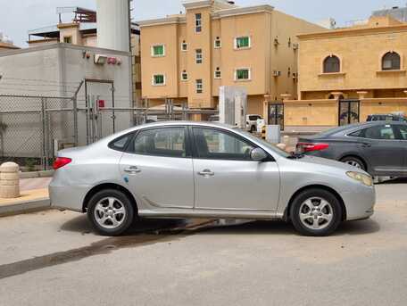 Khobar, Vehicles, Cars & Trucks , SAR 17,  Elentra,  2011,  Automatic,  298 KM,  Good Condition.  Sun Roof .recently Changed Tyres. All Glasses Are Genuine And Clean And N