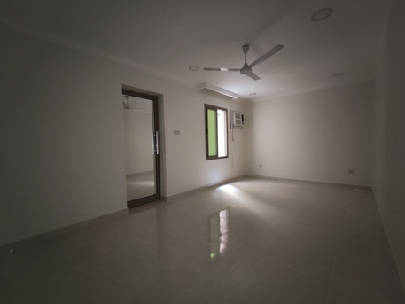 Manama, Apartments, Flats, Houses & Villas, BHD 200/year,  2 BR,  Jidali:- Groundfloor 2Bhk Semifurnished Flat On Rent..