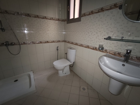 Manama, Apartments, Flats, Houses & Villas, BHD 200/year,  2 BR,  Jidali:- Groundfloor 2Bhk Semifurnished Flat On Rent..