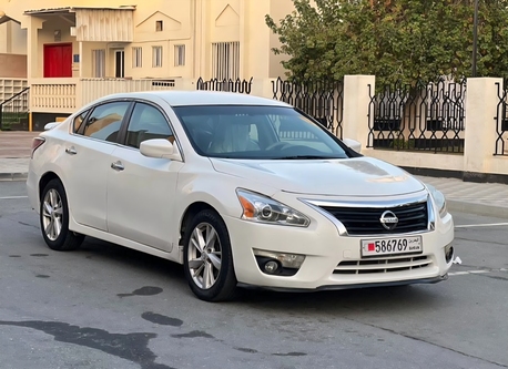 Salmabad, Vehicles, Cars & Trucks , BHD 1950,  Nissan Altima,  2016,  Automatic,  180000 KM,