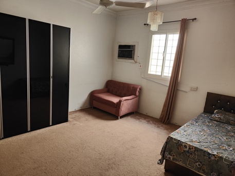 Riyadh, Housing Exchanges, SAR 1400/month,  1 BR,  30 Sq. Meter,  Sr 1400/Month One Furnished Executive Room Is Available In Family Flat For Single Person