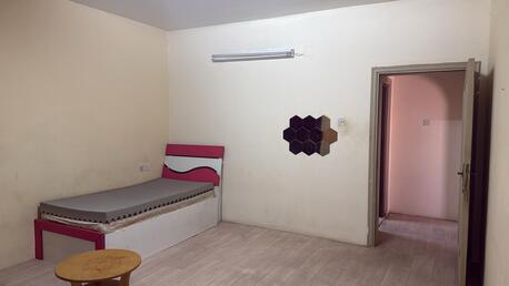 Al Malaz, Rooms for Rent, SAR 1400/month,  Furnished,  Offering Single Room With Shared Washroom & Kitchen For Single Executive Bachelor