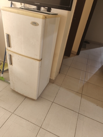 Riyadh, Appliances, SAR 200,  For Sale &ndash; Luna Refrigerator