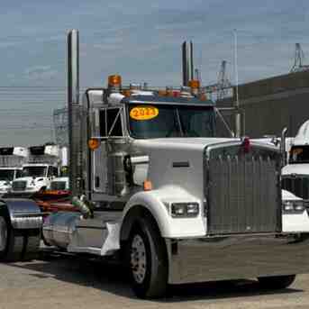 Mississauga, Business, Kenworth Truck Dealer Mississauga