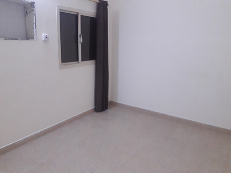 Salmaniya, Apartments, Flats, Houses & Villas, BHD 140/month,  Studio,  90 Sq. Meter,  Studio Semi Furnished Flat Available In Salmaniya Call Aleena