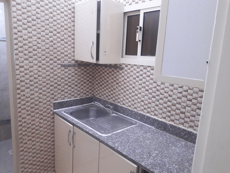 Salmaniya, Apartments, Flats, Houses & Villas, BHD 140/month,  Studio,  90 Sq. Meter,  Studio Semi Furnished Flat Available In Salmaniya Call Aleena