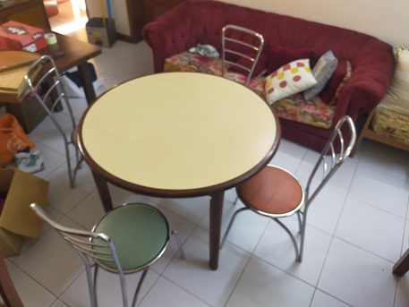 Manama, Household Items, BHD 25,  Dining Round Wooden Table With 4 Chairs